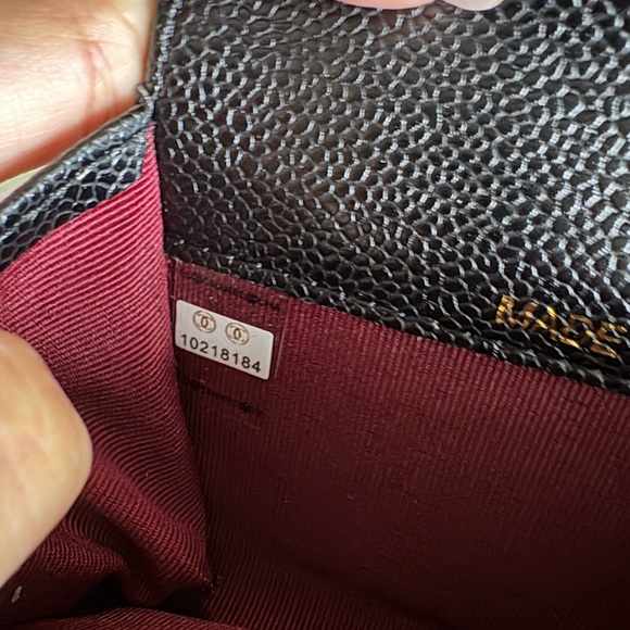 Chanel Caviar Quilted Flap Card holder like new condition in a box - Picture 7 of 9